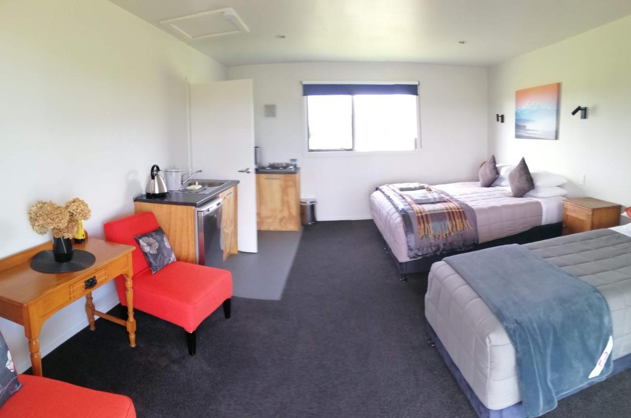 Scenic Waterways Retreat Bed & Breakfast Hokitika Bagian luar foto